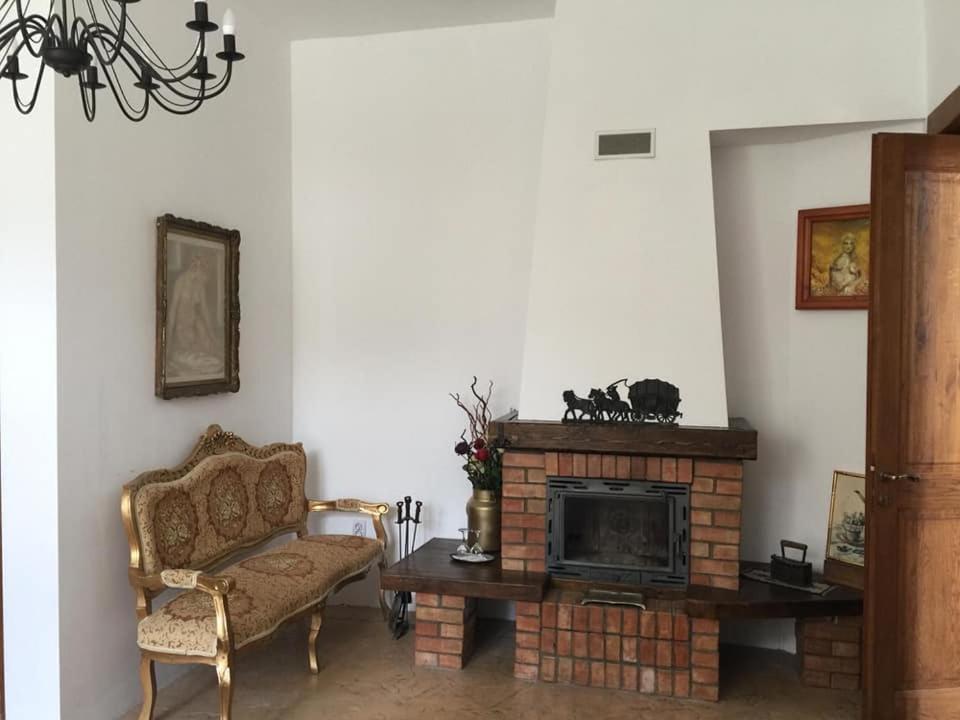 Il Piccolo Castello Buşteni Extérieur photo