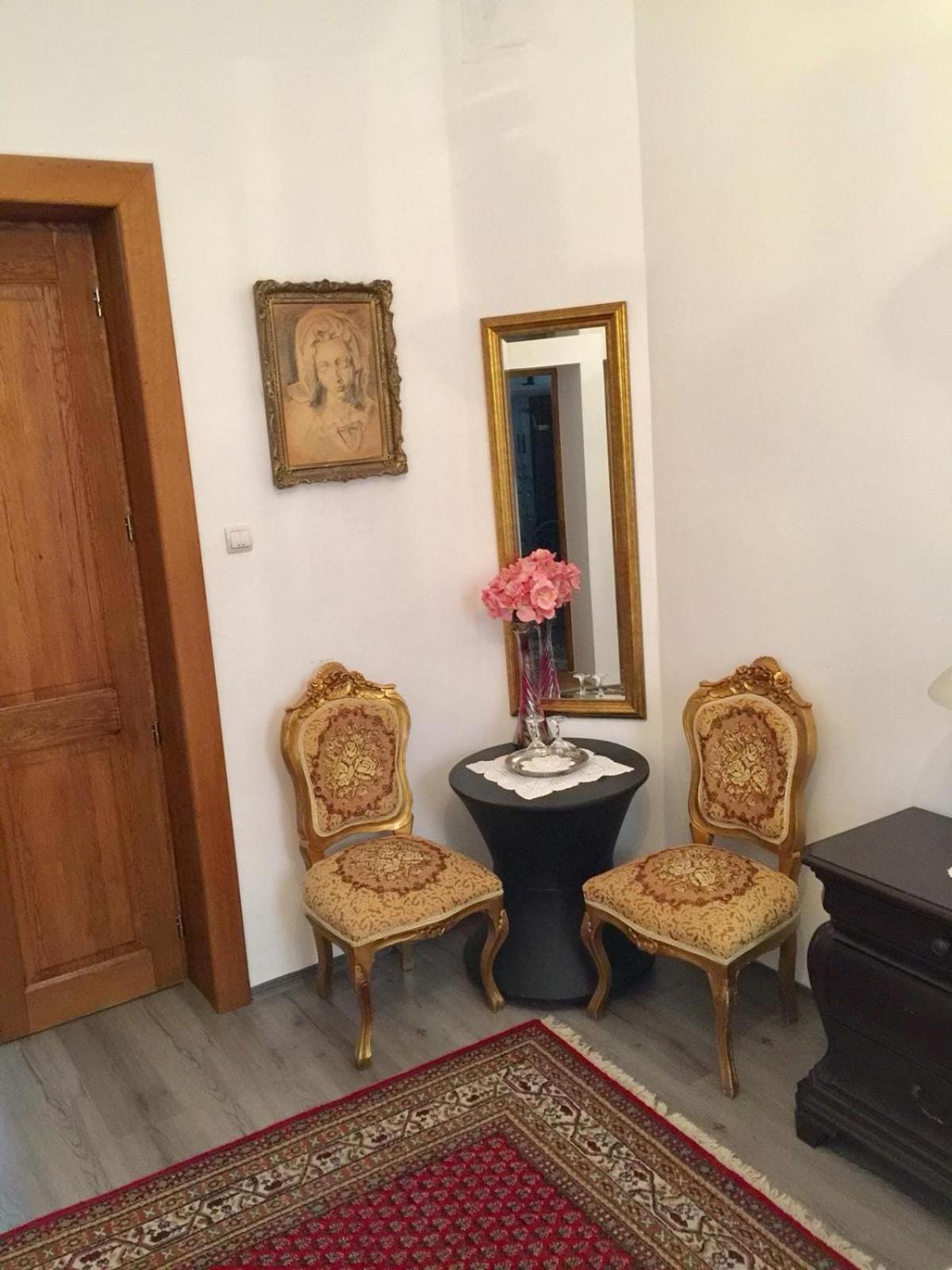 Il Piccolo Castello Buşteni Extérieur photo