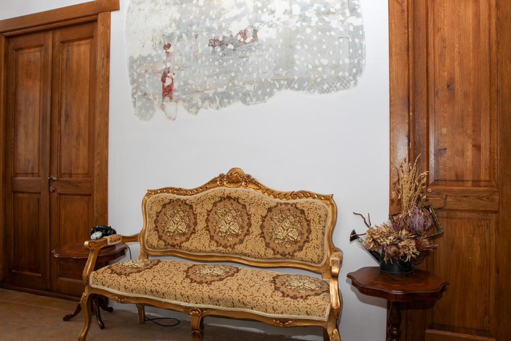 Il Piccolo Castello Buşteni Extérieur photo